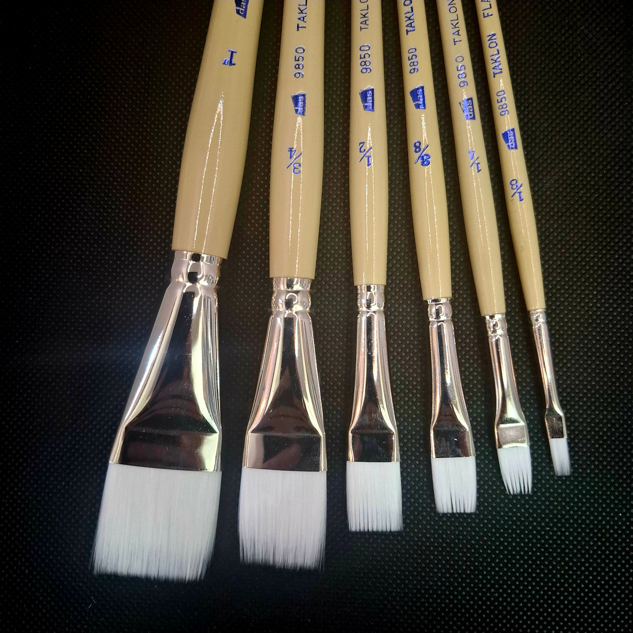 Das Taklon Flat Rake