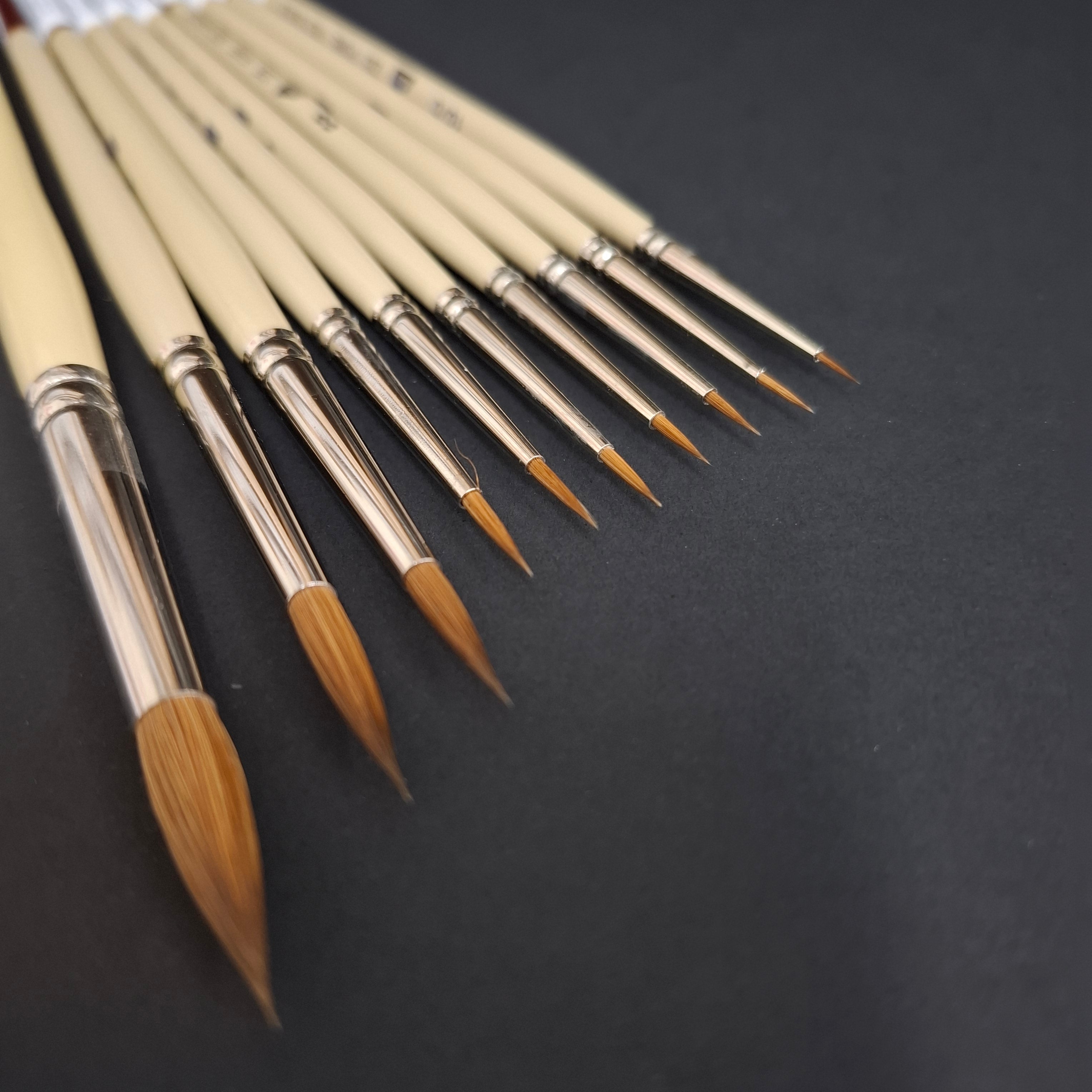 DAS Red Sable Round Brushes