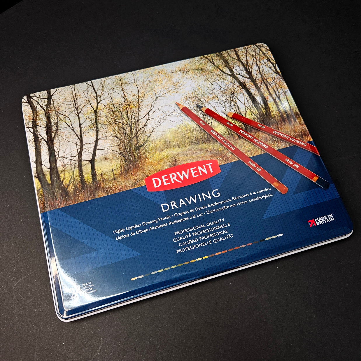 Derwent Drawing Set